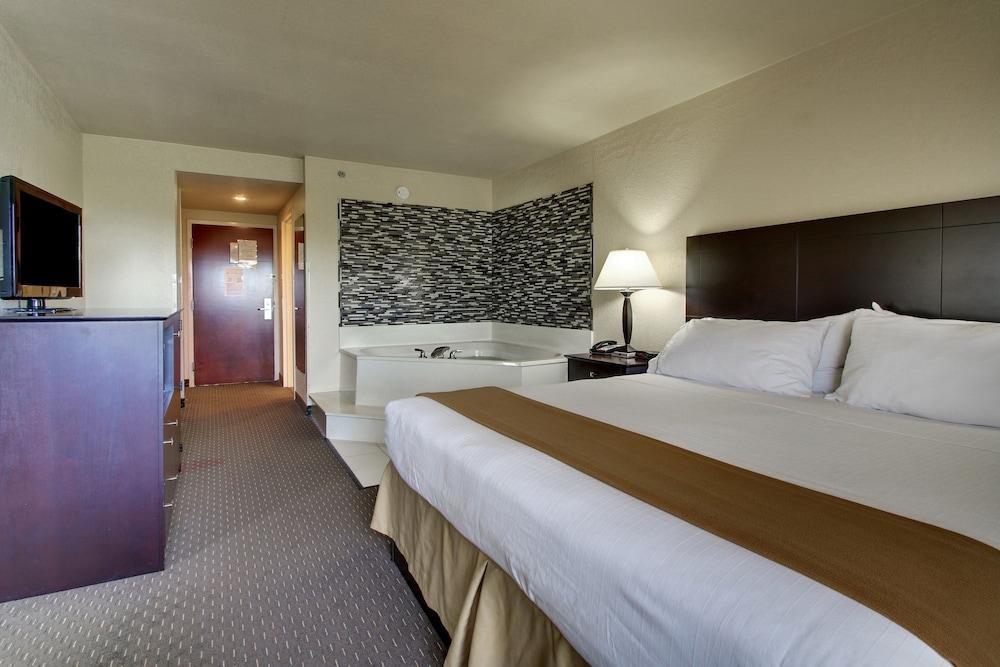 Comfort Inn & Suites Dahlonega University Area Exteriör bild