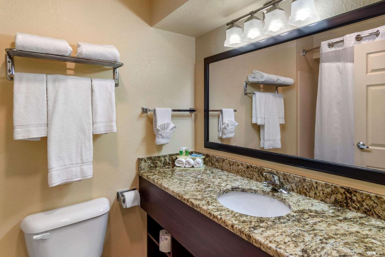 Comfort Inn & Suites Dahlonega University Area Exteriör bild