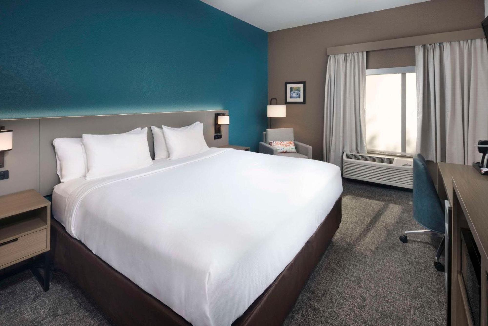 Comfort Inn & Suites Dahlonega University Area Exteriör bild