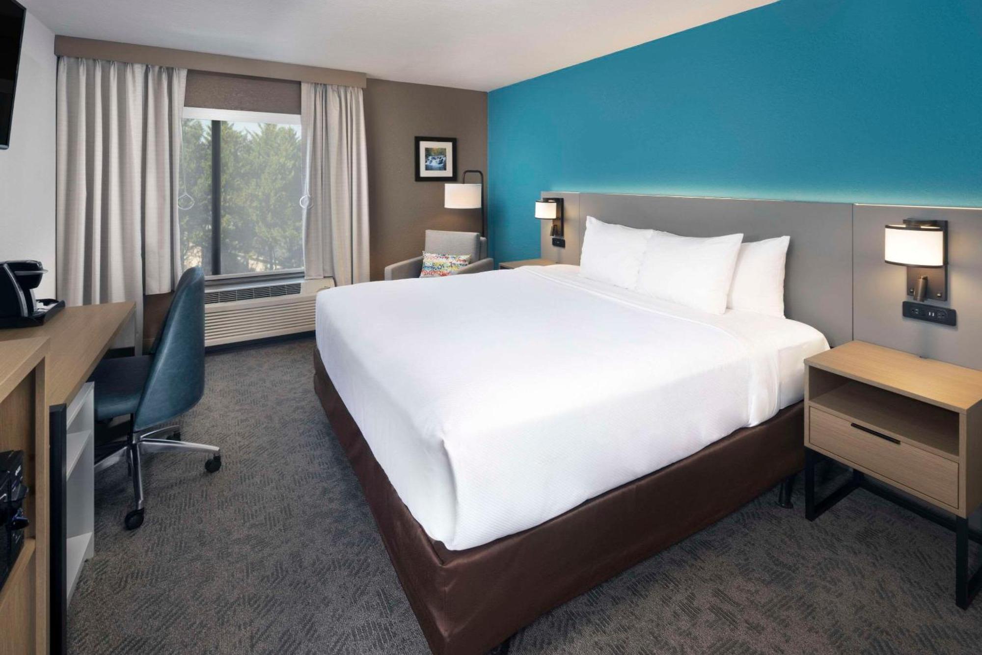 Comfort Inn & Suites Dahlonega University Area Exteriör bild